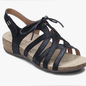 Joesph Seibel NWOT black leather Natalya sandal. Size 40 (8.5)